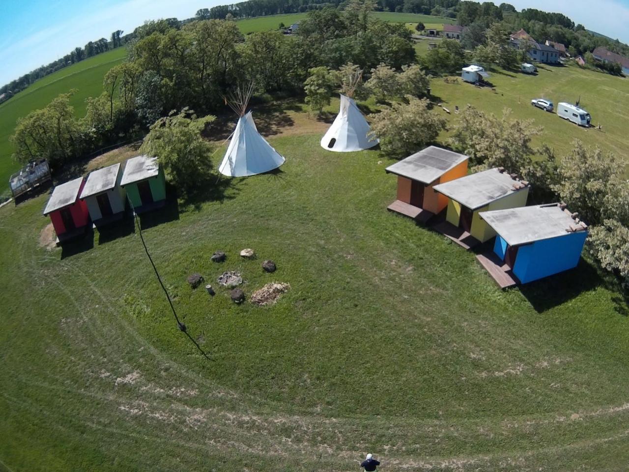 Villa Zoopark Zelcin Mělník Exterior foto