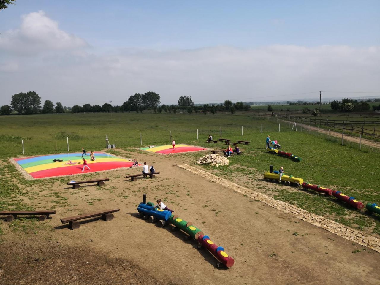 Villa Zoopark Zelcin Mělník Exterior foto